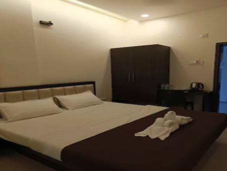 1 x Standard AC room